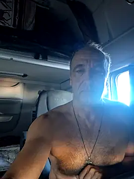 aleksis1313 online show from 10/26/25, 10:54