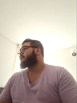 Snapshot of Edmund98 chatting on 03/20/25, 02:10 Edmund98 online show from 03/20/25, 02:10