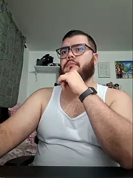 Snapshot of Edmund98 chatting on 11/09/25, 02:32 Edmund98 online show from 11/09/25, 02:32