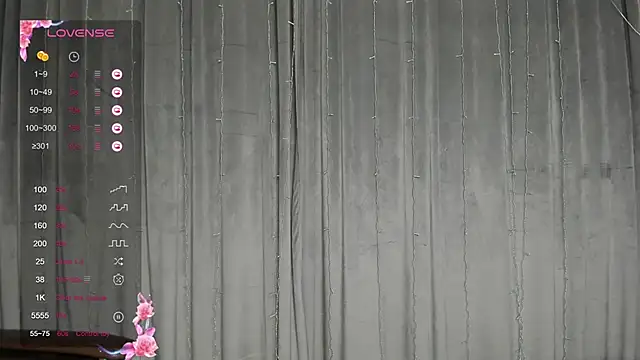 Snapshot of EvaTheHeart chatting on 12/14/25, 02:17 EvaTheHeart online show from 12/14/25, 02:17