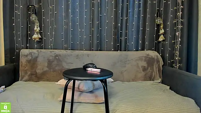 Ashley Nicks online show from 06/05/26, 06:52