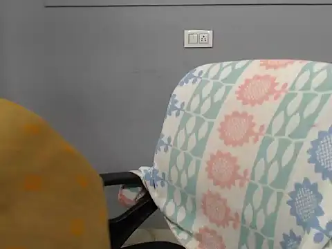 Surjeet Kaur online show from 10/13/25, 04:23