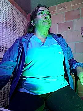 isis milove online show from 03/14/26, 05:29