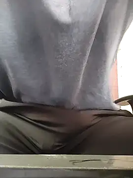 Snapshot of RightFielder chatting on 09/20/25, 02:34 RightFielder online show from 09/20/25, 02:34