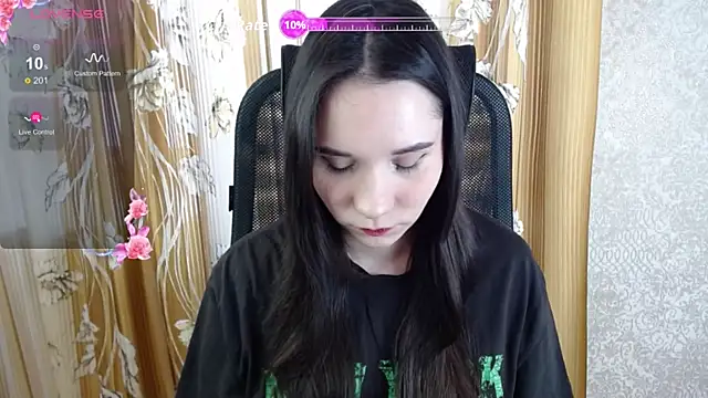 KateForLove online show from 10/16/25, 11:11