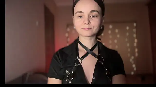 lanaloulou online show from 09/09/25, 11:04