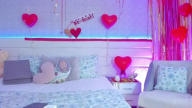 LeilaHiuston online show from 09/22/25, 08:11