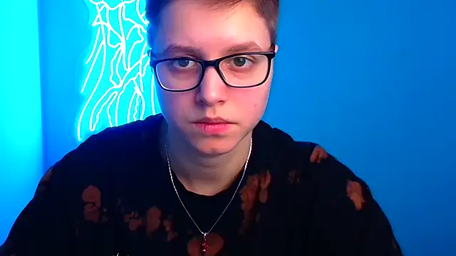 Bella Swannn online show from 03/11/25, 09:24