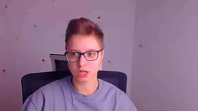 Bella Swannn online show from 03/18/25, 06:15