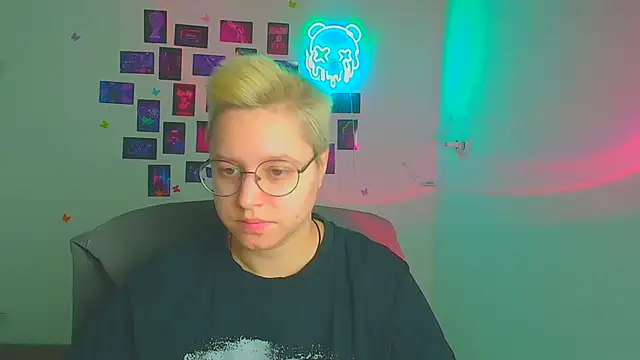 Bella Swannn online show from 03/19/26, 05:55