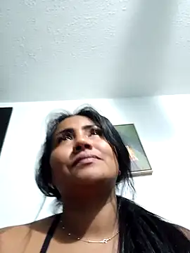 Snapshot of Ariana_Rodriguez chatting on 09/27/25, 03:11 Ariana Rodriguez online show from 09/27/25, 03:11
