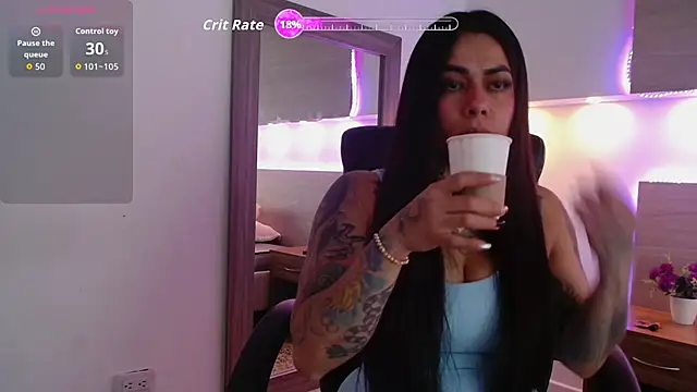 Snapshot of Cristal_Velle chatting on 09/10/25, 12:38 Cristal Velle online show from 09/10/25, 12:38