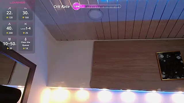 Snapshot of Cristal_Velle chatting on 09/16/25, 12:06 Cristal Velle online show from 09/16/25, 12:06