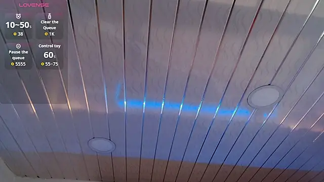 Snapshot of Cristal_Velle chatting on 09/17/25, 12:40 Cristal Velle online show from 09/17/25, 12:40