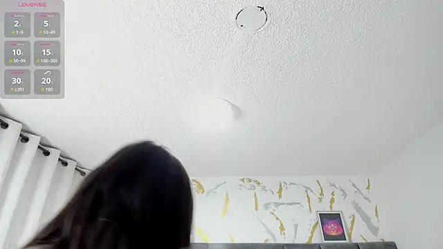 Snapshot of Cristal_Velle chatting on 11/07/25, 12:38 Cristal Velle online show from 11/07/25, 12:38