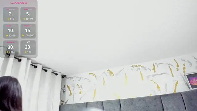 Snapshot of Cristal_Velle chatting on 11/15/25, 03:08 Cristal Velle online show from 11/15/25, 03:08