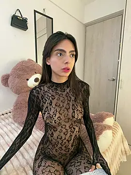 ZaraLuuv online show from 03/20/26, 06:02