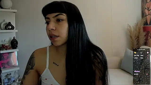Saraa Desiree online show from 09/22/25, 03:47