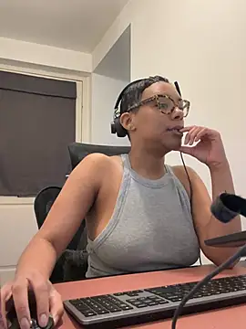 Melia Rayne online show from 02/24/26, 10:46