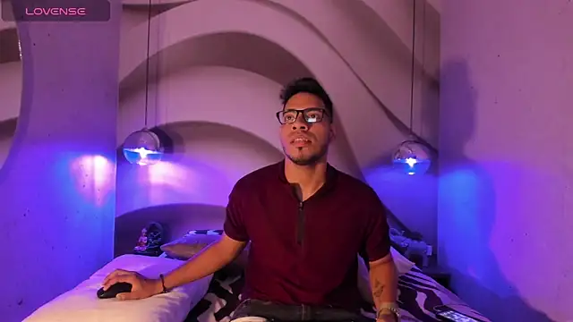 ETHAN DRAVEN online show from 10/20/25, 07:36