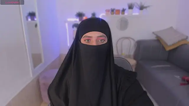 salma arabicc online show from 10/10/25, 04:11