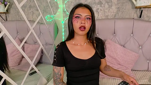 Devil AliceXo online show from 10/08/25, 08:50