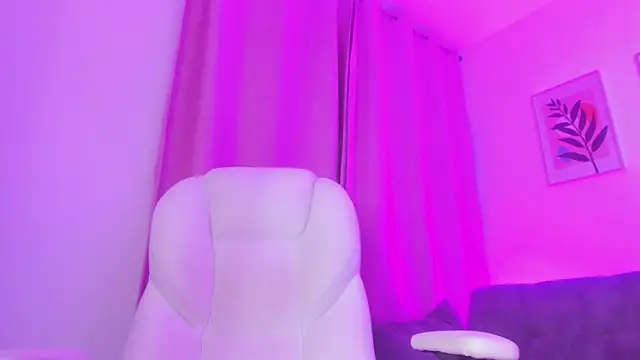 gaaby foxx online show from 04/18/26, 08:09