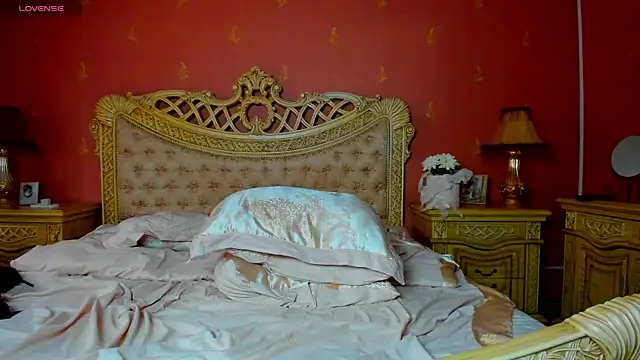 JuliyaMayss online show from 06/11/26, 02:53