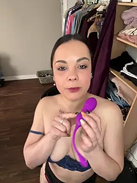 Biana Fernan online show from 03/15/25, 02:01