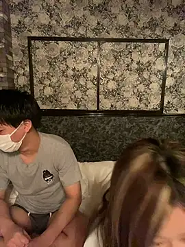 Snapshot of strawberryice chatting on 02/28/26, 10:05 strawberryice online show from 02/28/26, 10:05