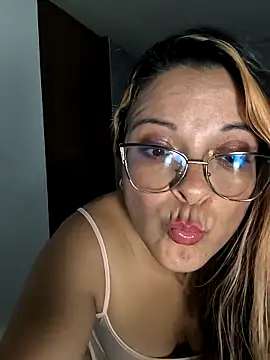 KimyCox 16 online show from 03/05/25, 12:16