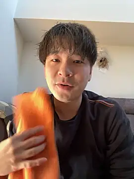 waka3232 online show from 12/04/25, 12:20