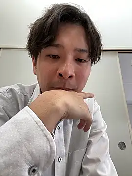 waka3232 online show from 04/21/26, 02:51