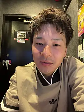 Snapshot of waka3232 chatting on 07/19/26, 12:58 waka3232 online show from 07/19/26, 12:58