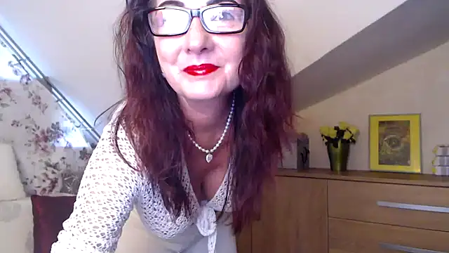 Snapshot of Kathylovexxx chatting on 06/30/26, 03:29 Kathylovexxx online show from 06/30/26, 03:29