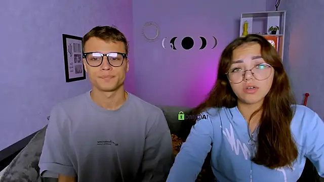 Snapshot of kiki_swan chatting on 10/08/25, 06:00 kiki swan online show from 10/08/25, 06:00