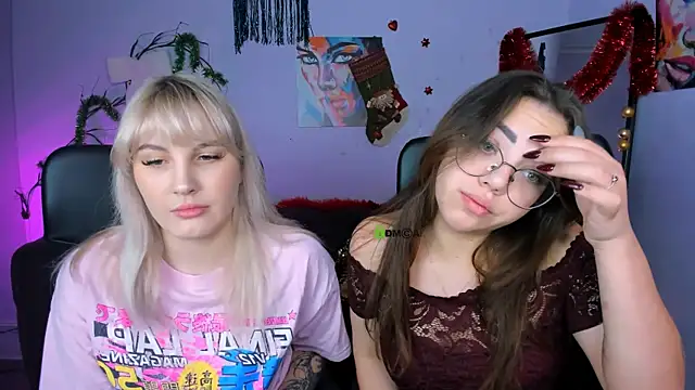 Snapshot of kiki_swan chatting on 01/06/26, 07:01 kiki swan online show from 01/06/26, 07:01