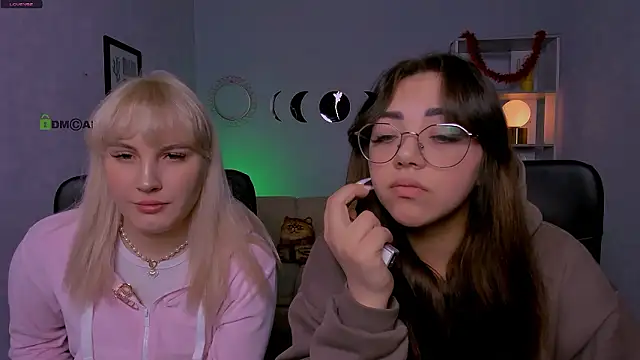 Snapshot of kiki_swan chatting on 02/02/26, 07:18 kiki swan online show from 02/02/26, 07:18