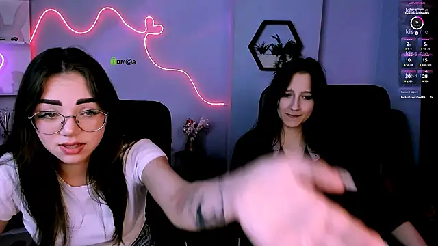 Snapshot of kiki_swan chatting on 02/03/26, 08:36 kiki swan online show from 02/03/26, 08:36