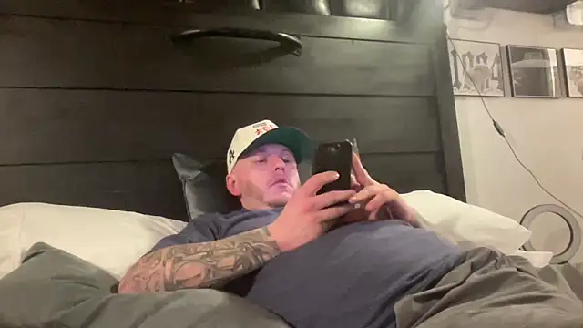 Snapshot of Thegreatwhitepipe chatting on 03/04/25, 11:19 Thegreatwhitepipe online show from 03/04/25, 11:19