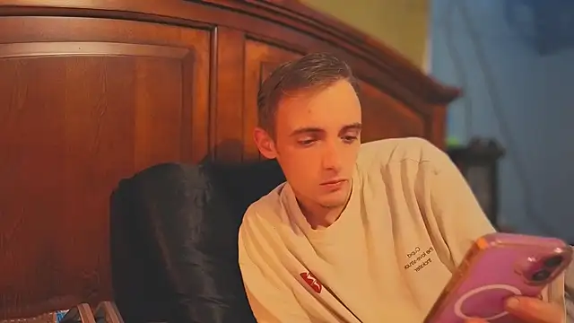 Ilovepussy1911 online show from 04/28/26, 03:22