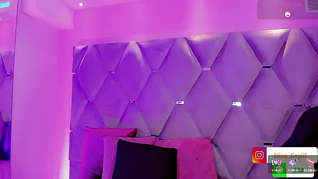 Nina Keyli online show from 12/15/25, 07:40