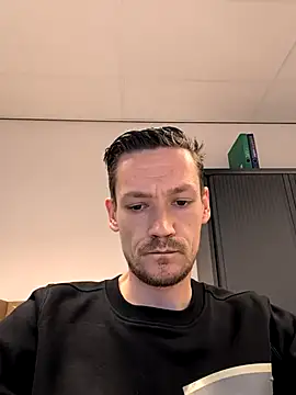 Snapshot of arnoanro chatting on 03/12/26, 01:06 arnoanro online show from 03/12/26, 01:06
