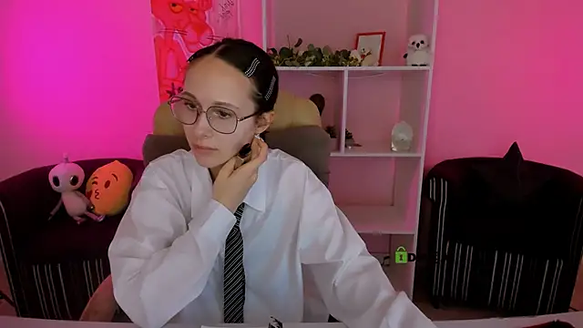 mona cloud online show from 09/23/25, 08:23