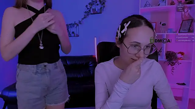 mona cloud online show from 04/24/26, 11:07