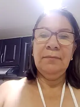 victoria wayne online show from 10/19/25, 09:21