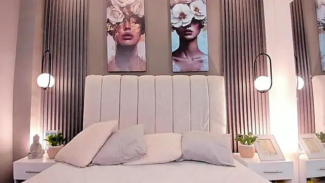 GiannaColling1 online show from 01/12/26, 08:03