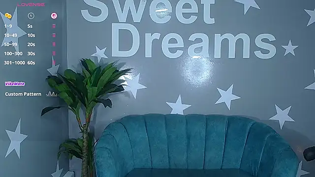 Snapshot of emma_wockll_t chatting on 11/20/25, 01:11 emma wockll t online show from 11/20/25, 01:11