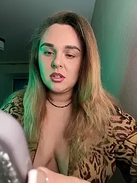 Snapshot of Juicy_PeachLux chatting on 09/09/25, 02:05 Juicy PeachLux online show from 09/09/25, 02:05