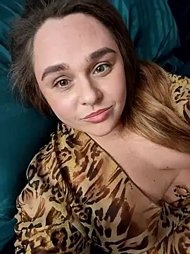 Juicy PeachLux online show from 01/14/26, 06:13